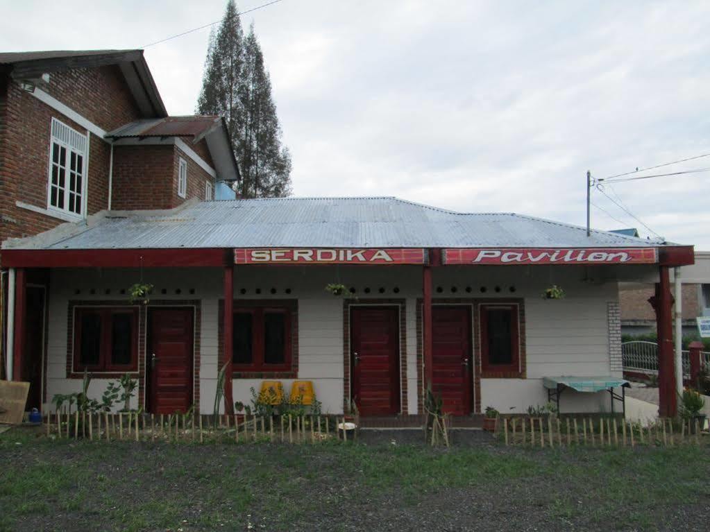 Reddoorz At Serdika Pavilion Berastagi Exterior foto